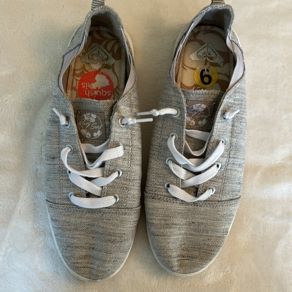 Roxy Surf Shoes - Picture 2 of 3